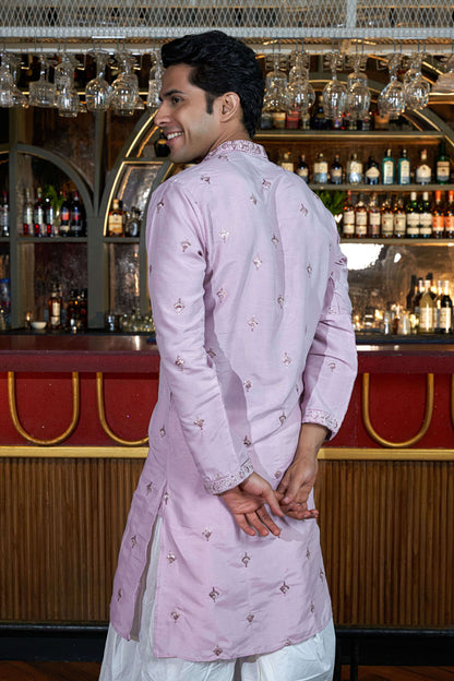 The Blush Pink Long Kurta With Butti Embroidery And Sequins Work