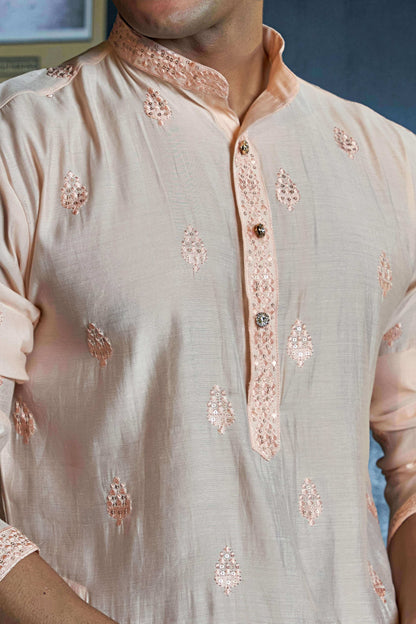 The Peachy Pink Long Kurta With Butti Embroidery And Sequins Work