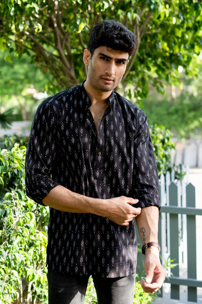 The Black Short Kurta With Ikat Look Tribal Print