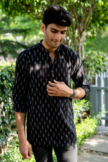 The Black Short Kurta With Ikat Look Tribal Print