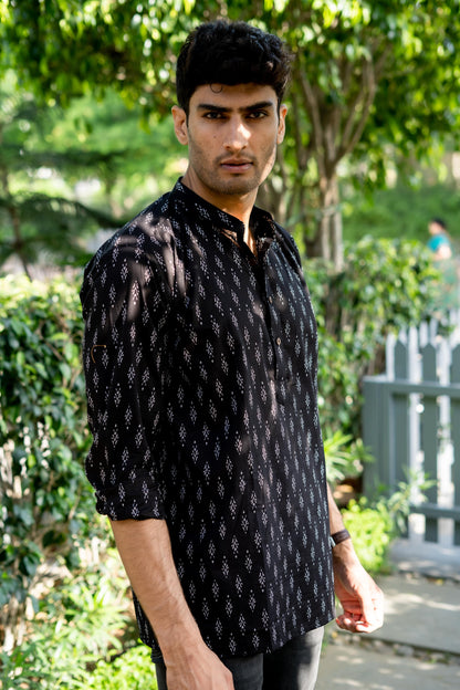 The Black Short Kurta With Ikat Look Tribal Print