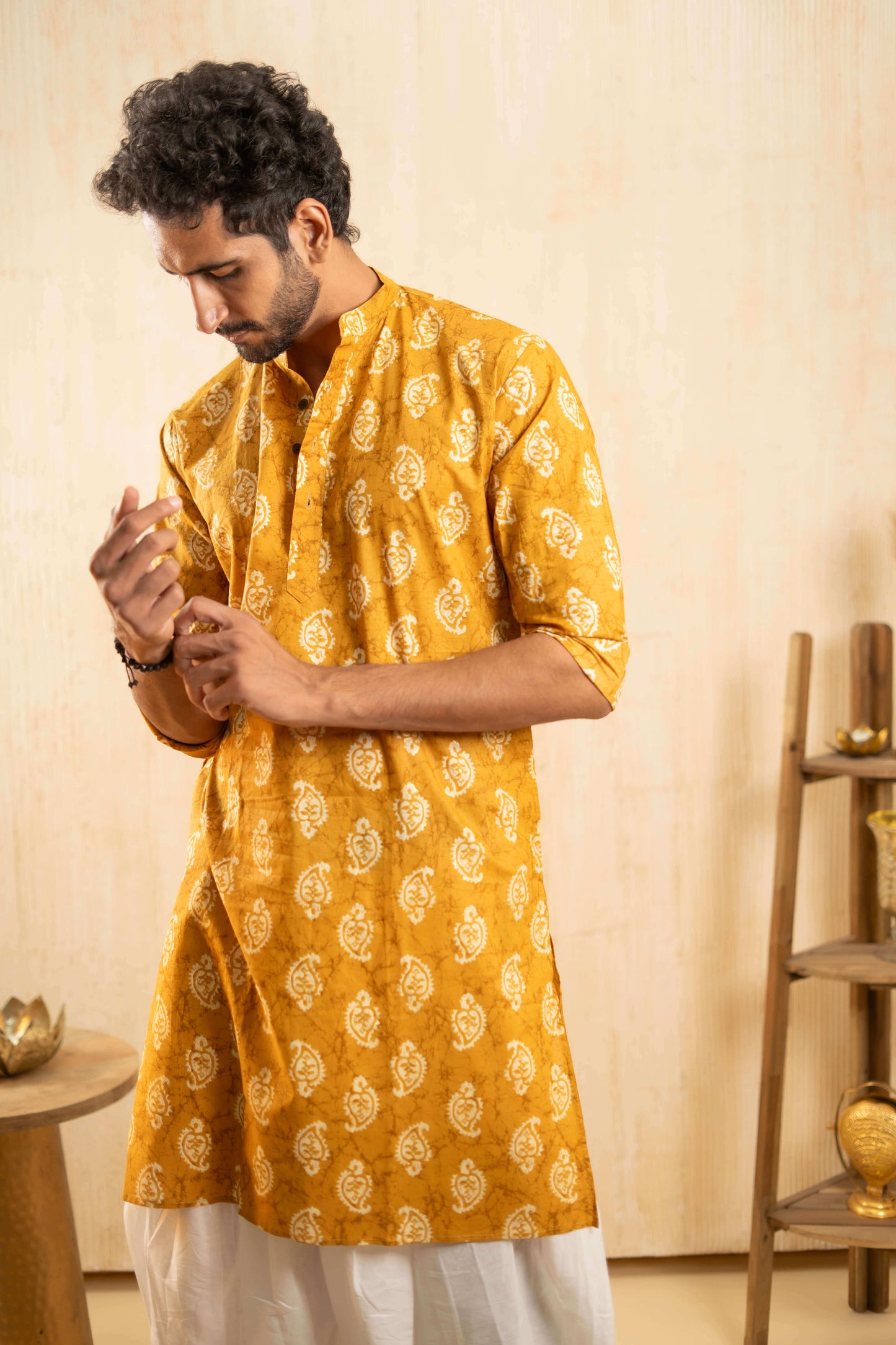 The Light Mustard Foil Print Long Kurta with Paisley Butti Print