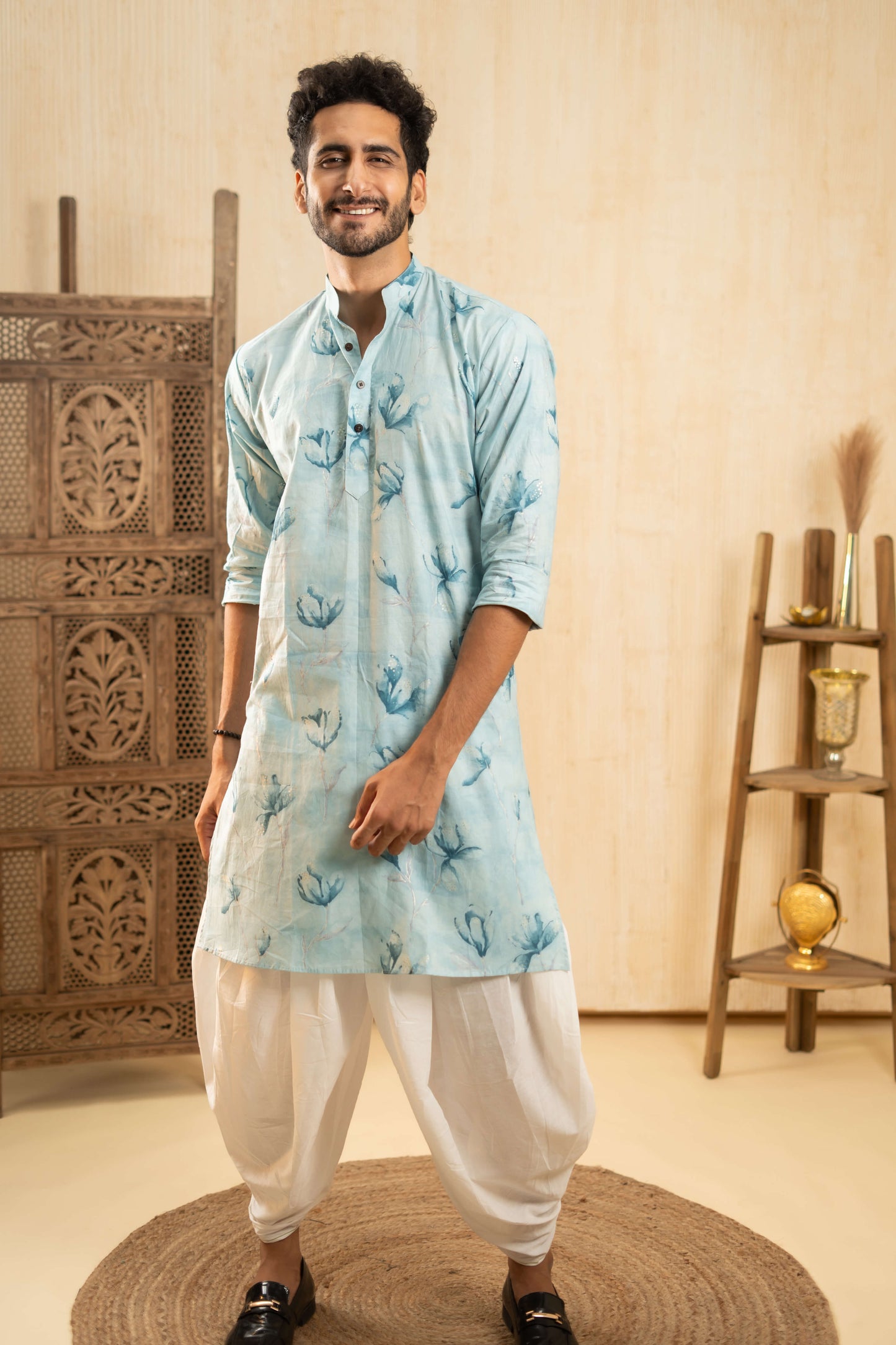 The Fountain Blue Long Kurta With Blue Flower Print And Foil Work