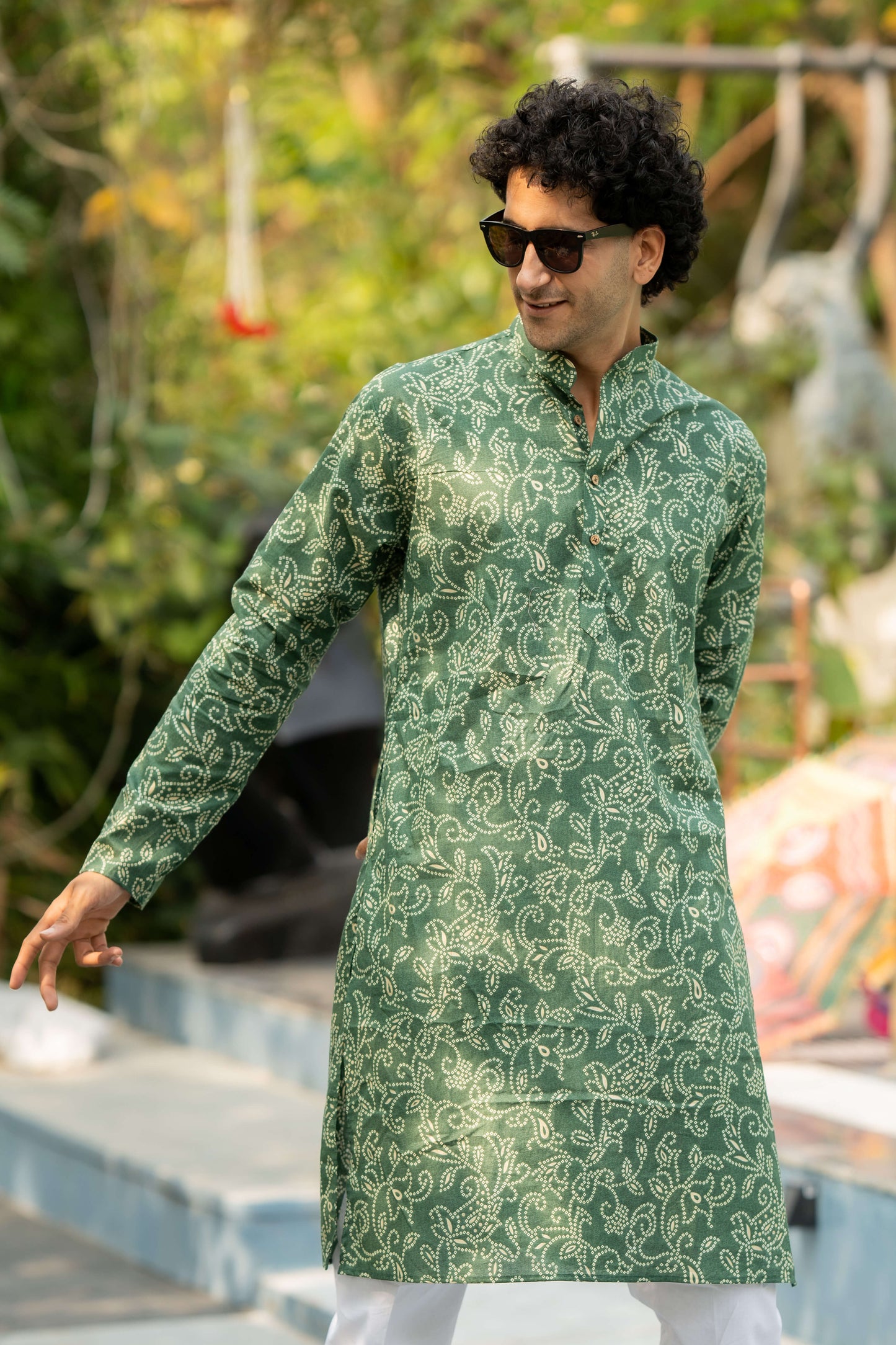 The Hunter Green Foil Print Long Kurta with Bandhani Print