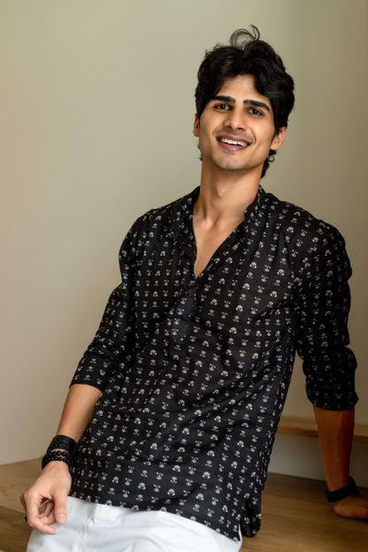 The Black Short Kurta With White Floral Butti Print