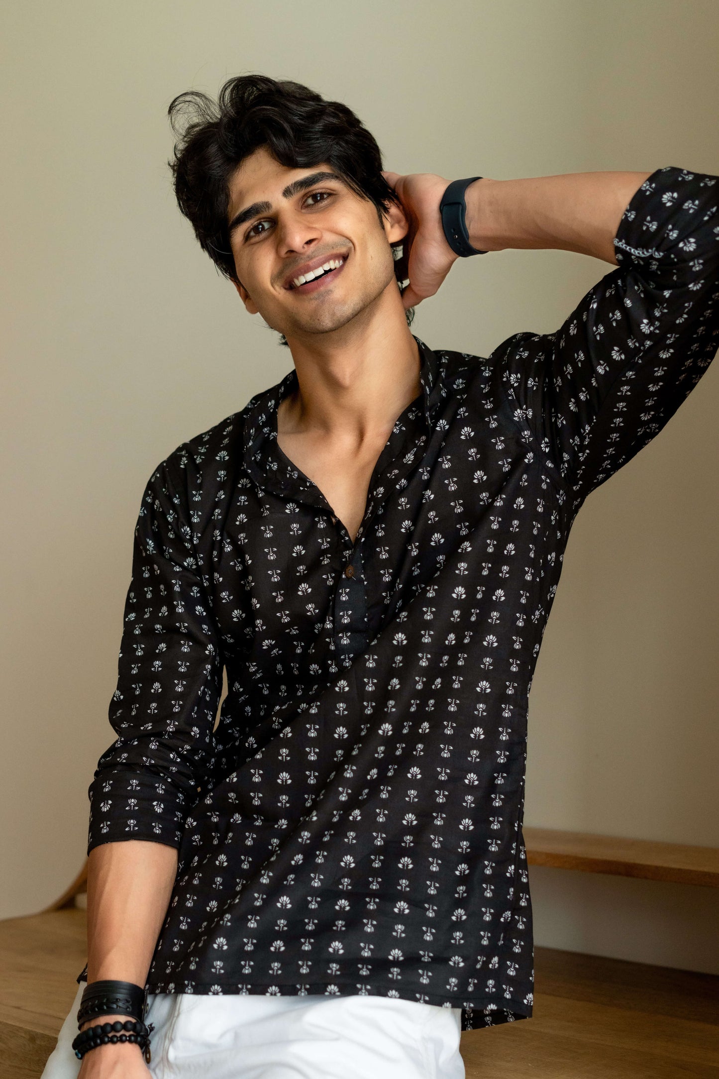 The Black Short Kurta With White Floral Butti Print