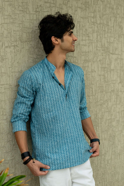 The Munsell Blue Short Kurta with White Stripe Print