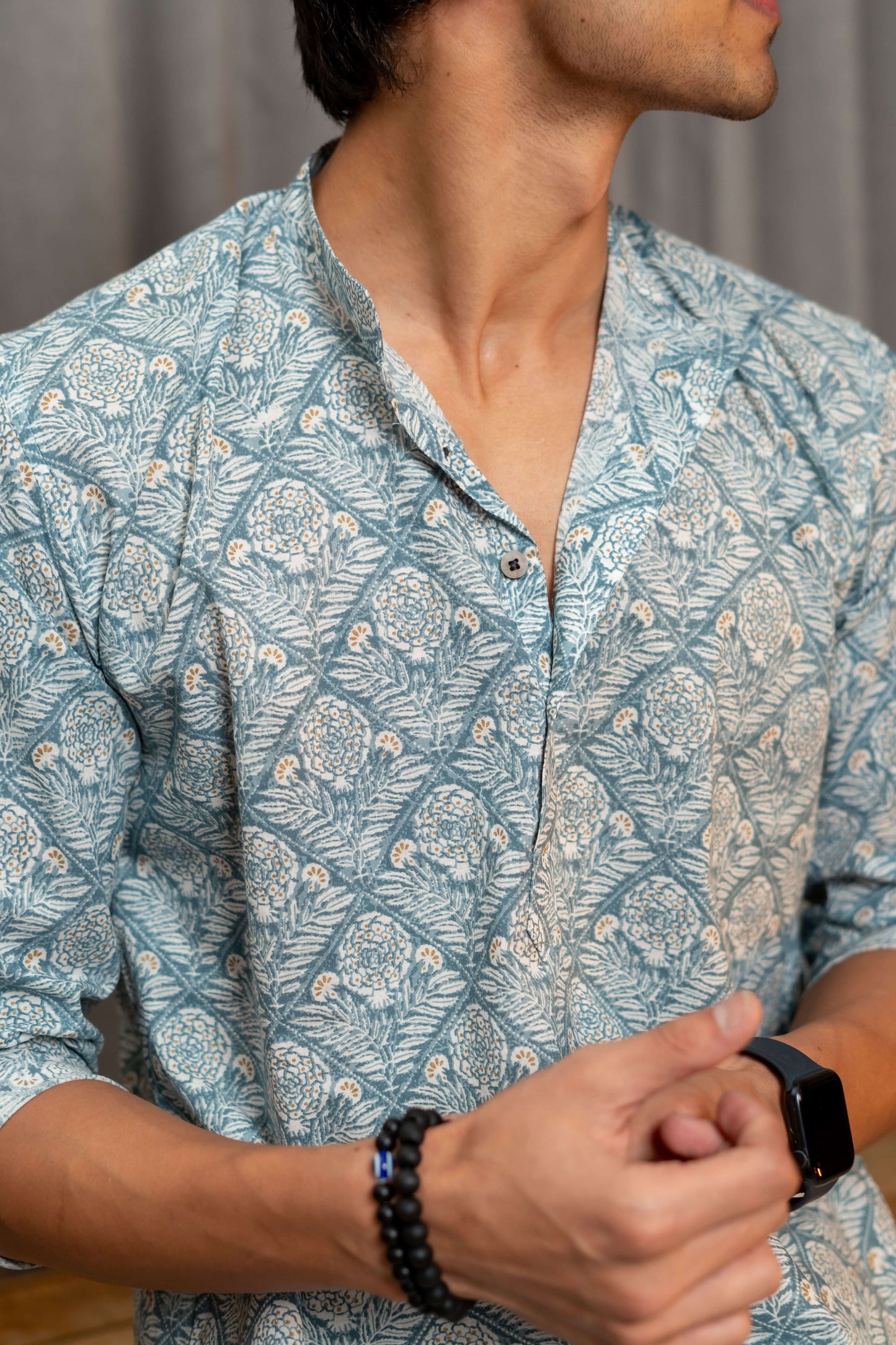 The Greyish Blue Geometric Floral Print Short Kurta