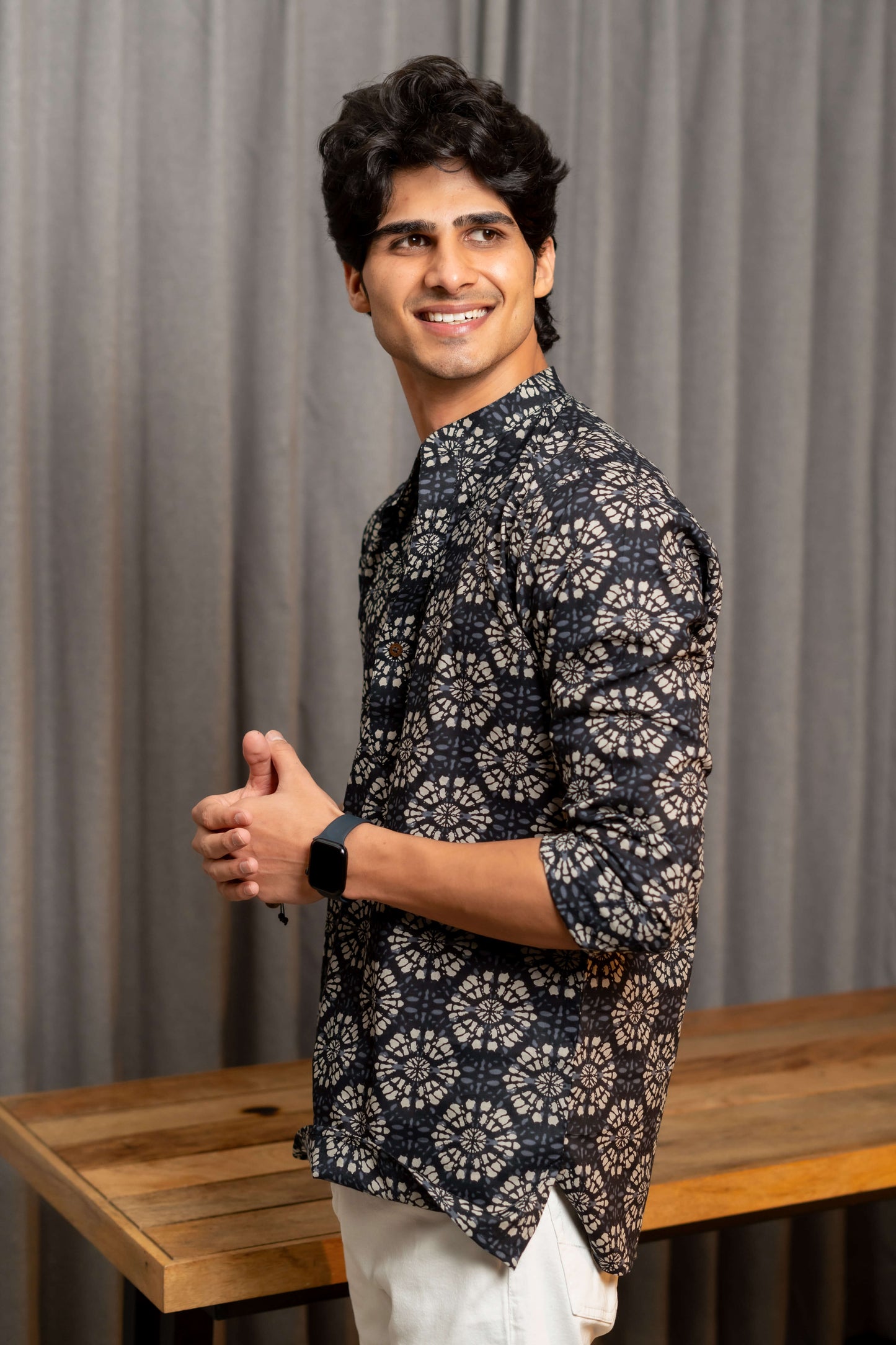 The Black Short Kurta With White Floral Batik Print