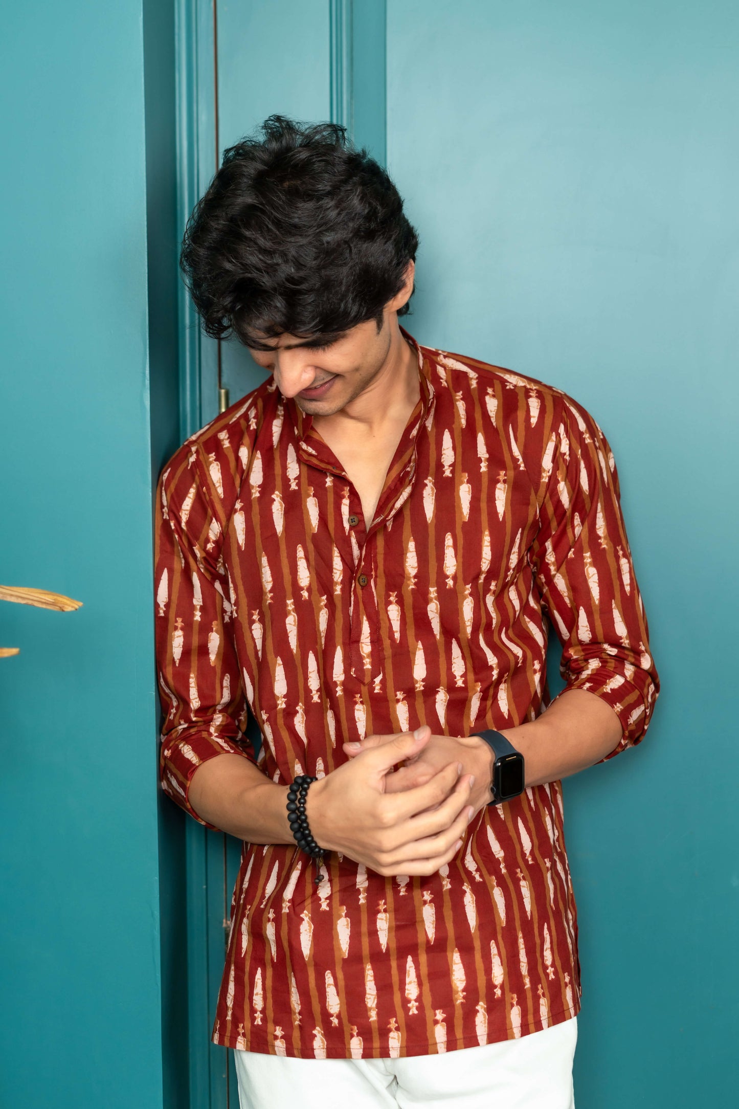 The Garnet and Brown Stripe Short Kurta With Carrot Print