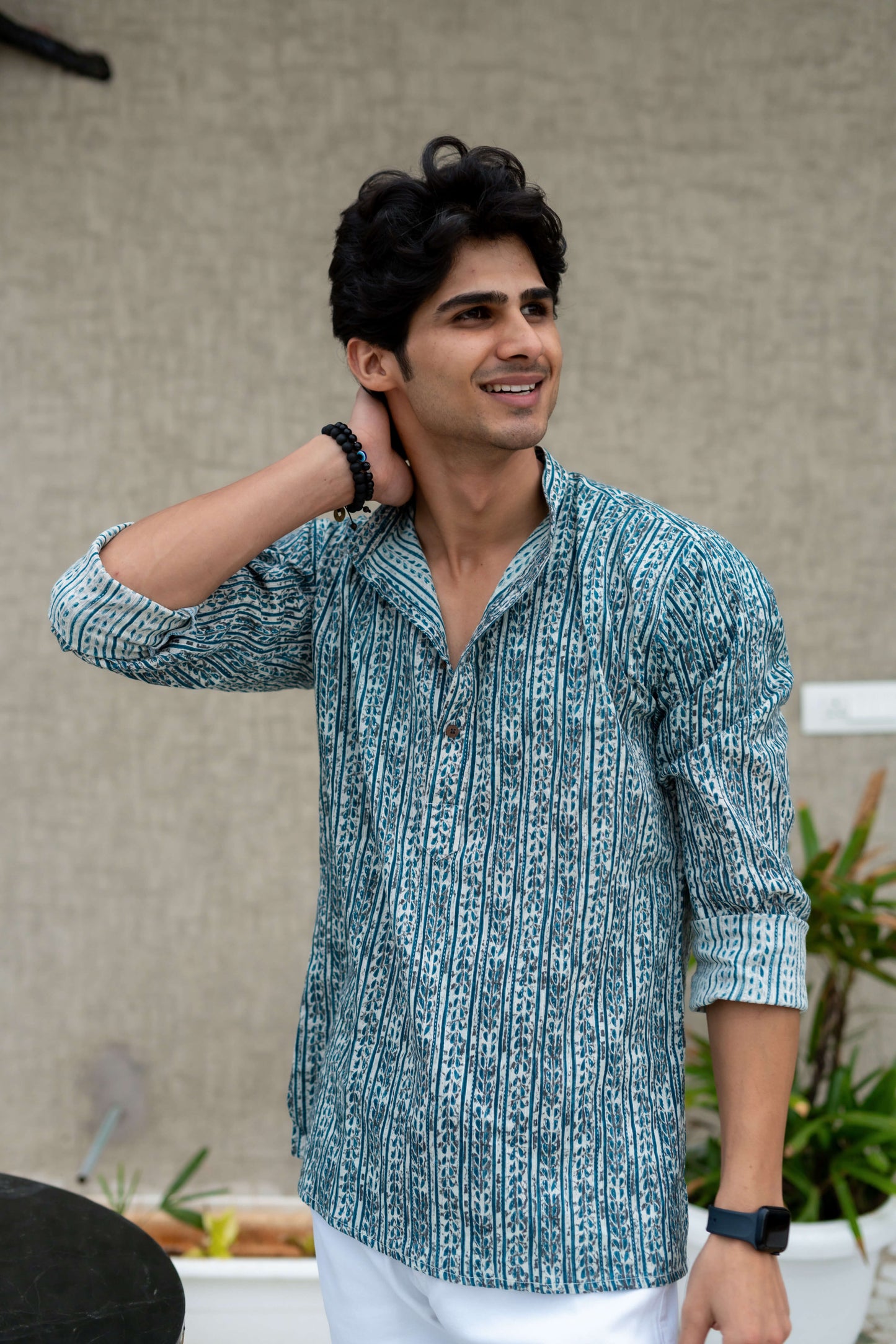 The White Kantha Work Short Kurta With Blue Floral Stripe Print