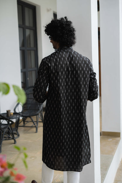 The Black Ikat Look Print Long Kurta