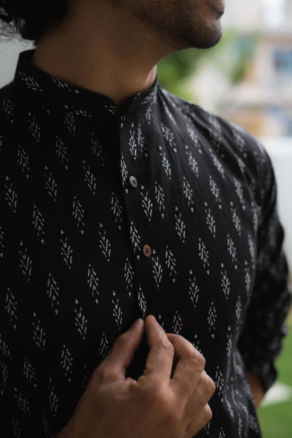 The Black Ikat Look Print Long Kurta