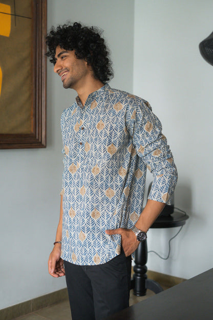 The Off-White Short Kurta With Blue Floral Stripe Print